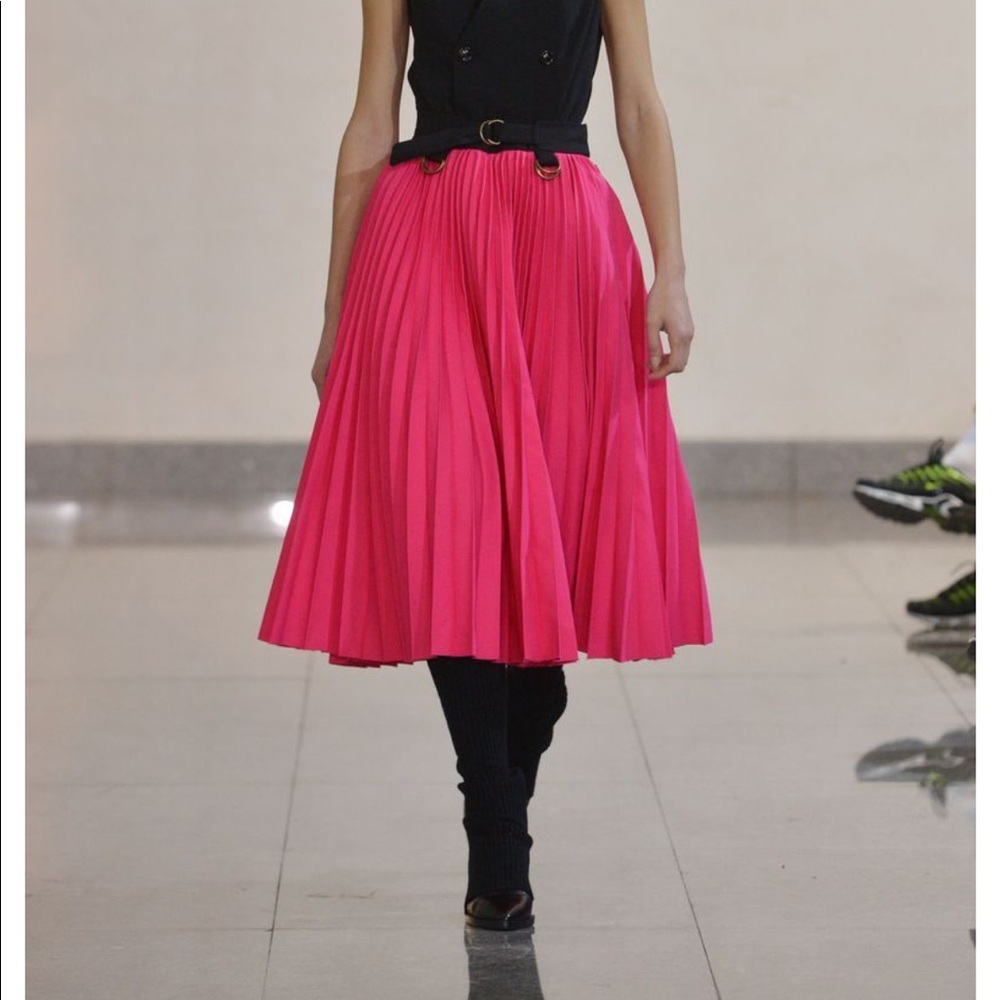 Tamuna Ingorokva couture pleated skirt